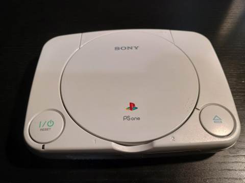 Play Station 1 (PS one) SCPH-102